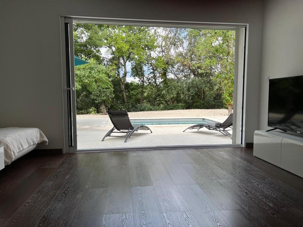 Brand New Villa With Fully Intergrated Air Conditioning & Private Pool, Overlooking Forest Sardan Exterior photo